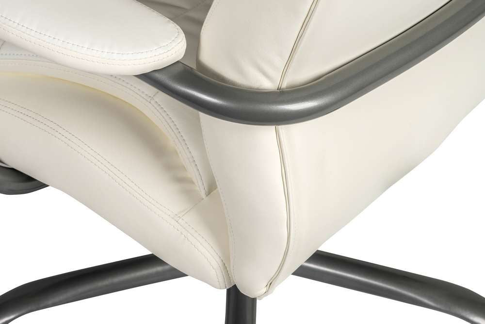 Goliath White Leather Bariatric Office Chair