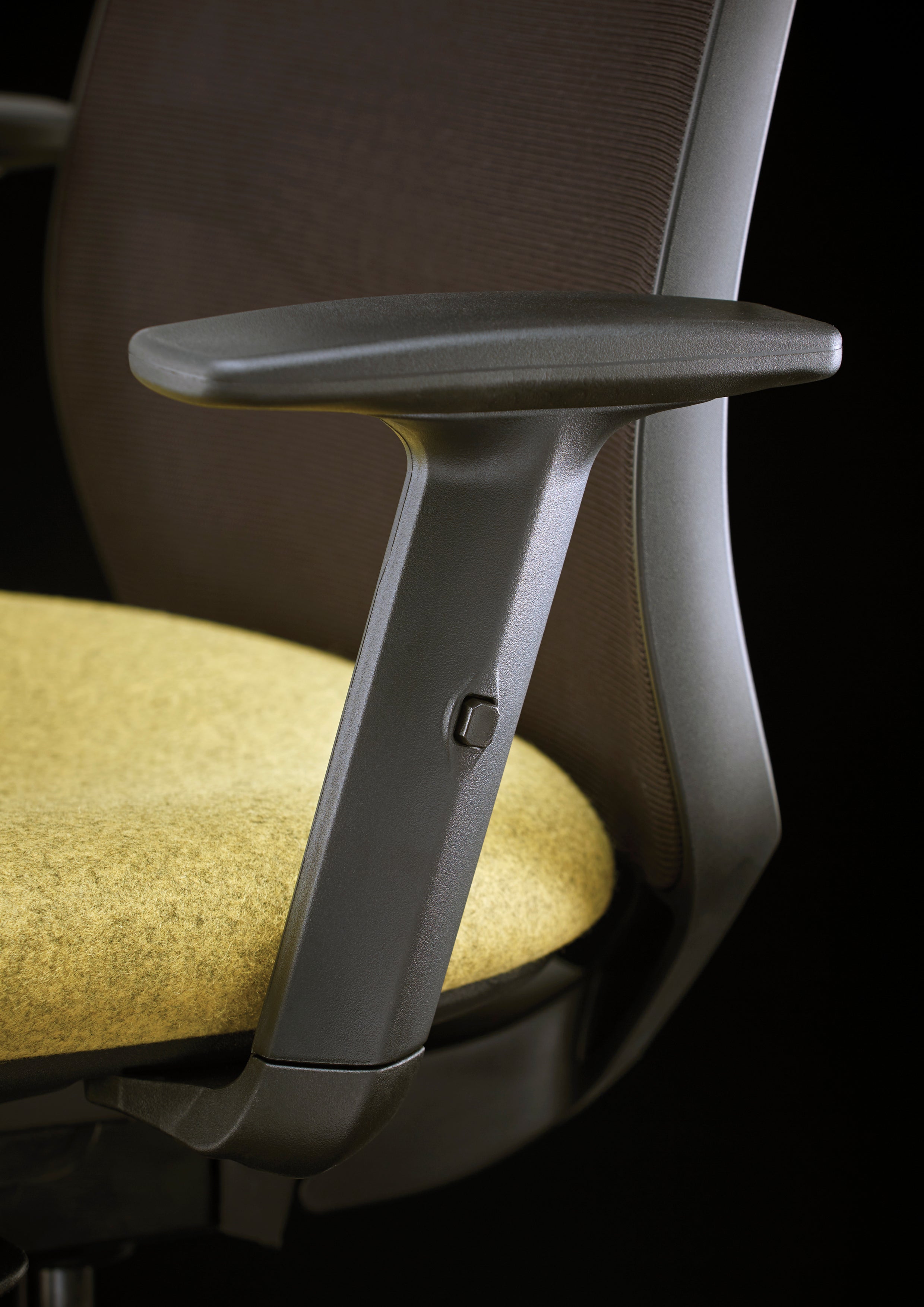 Eclipse Mesh Task Chair