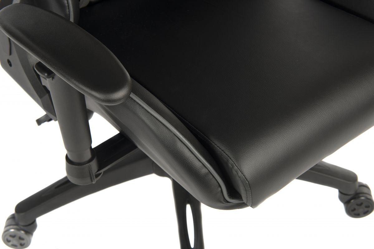Black leather Yokohama Gaming Chair | Teknik Office