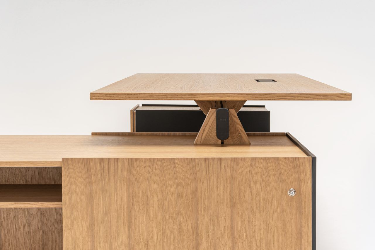 Viga Modern Oak Executive Desk